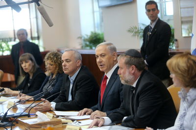 ועדת השרים אישרה: חוקי הכנסת יחולו גם ביו"ש