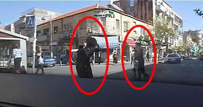 כמעט נדרס בלב גאולה כי ביקש לשמור על עיניו • צפו בוידאו