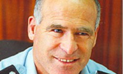 אזרחים צריכים לשאת נשק:המפכ"ל לשעבר, אסף חפץ