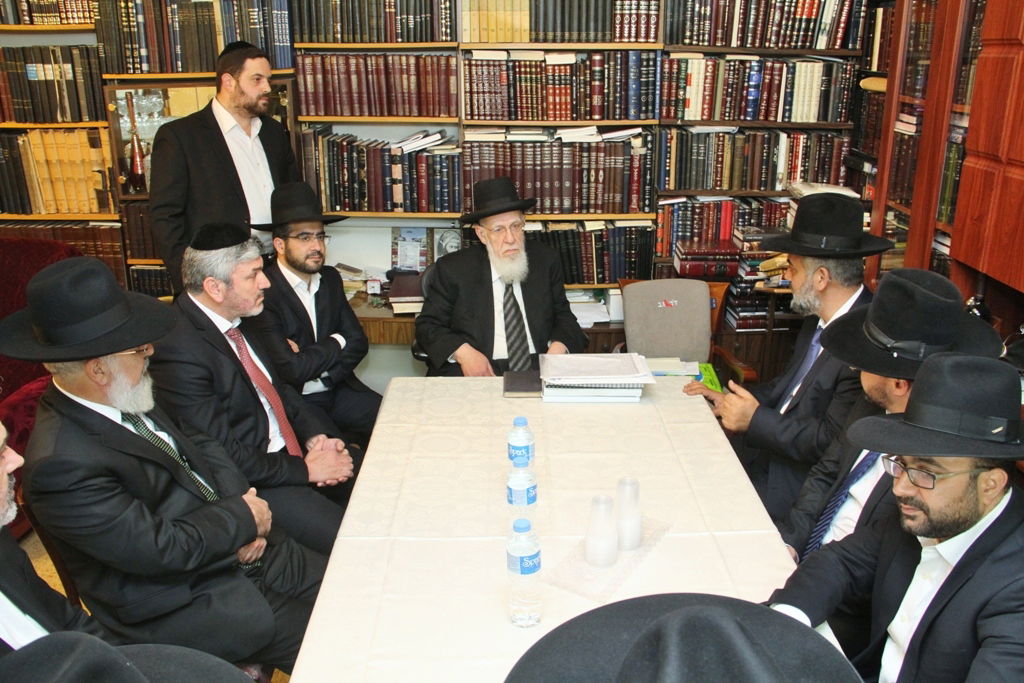 תיעוד: נציגי ש"ס באשדוד נועדו עם נשיא המועצת הגר"ש כהן