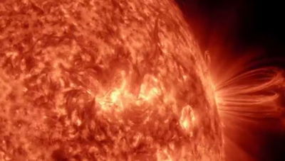 סרטון מהפנט: אלפי תמונות מכתם השמש "AR 2192" הפכו לסרטון