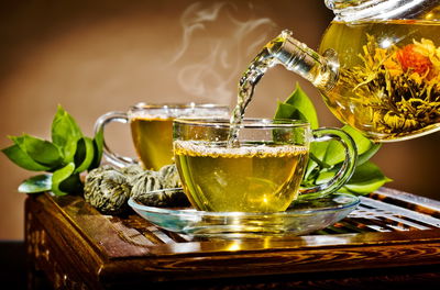 כוס של בריאות. תתחילו לחלוט