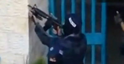 חיסול המרצחים: קרב יריות בין שוטרים למחבלים • צפו