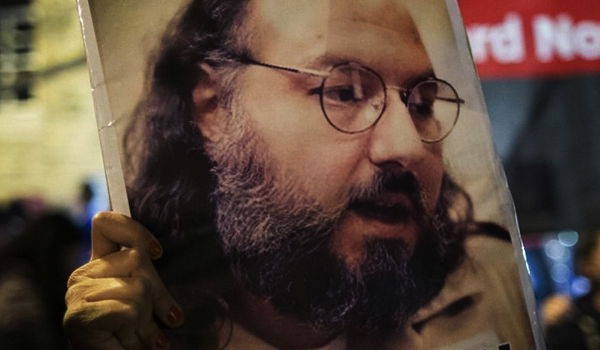 ארה"ב: נדחתה בקשה לשחרורו של פולארד