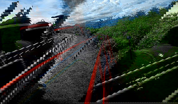 המגן לקו הרכבת בשדרות: רכבת נוספת