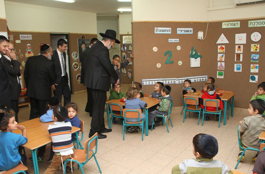 דרעי סייר בנתניה ונפגש עם ראשת העיר • גלריה