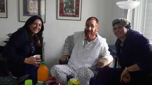 גליק מחלים בביתו