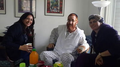 גליק מחלים בביתו