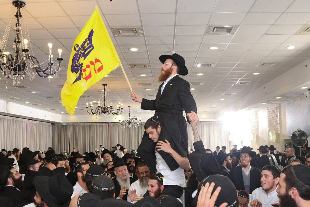 מאות בחתונת שליח חב"ד שנישא בשנית • גלריה