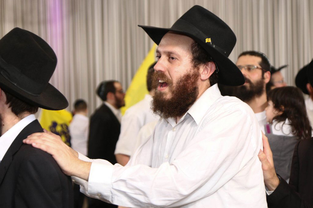 מאות בחתונת שליח חב"ד שנישא בשנית • גלריה