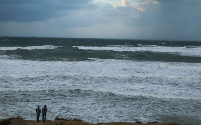 התחזית: עדיין קצת גשום וקר מהרגיל לעונה