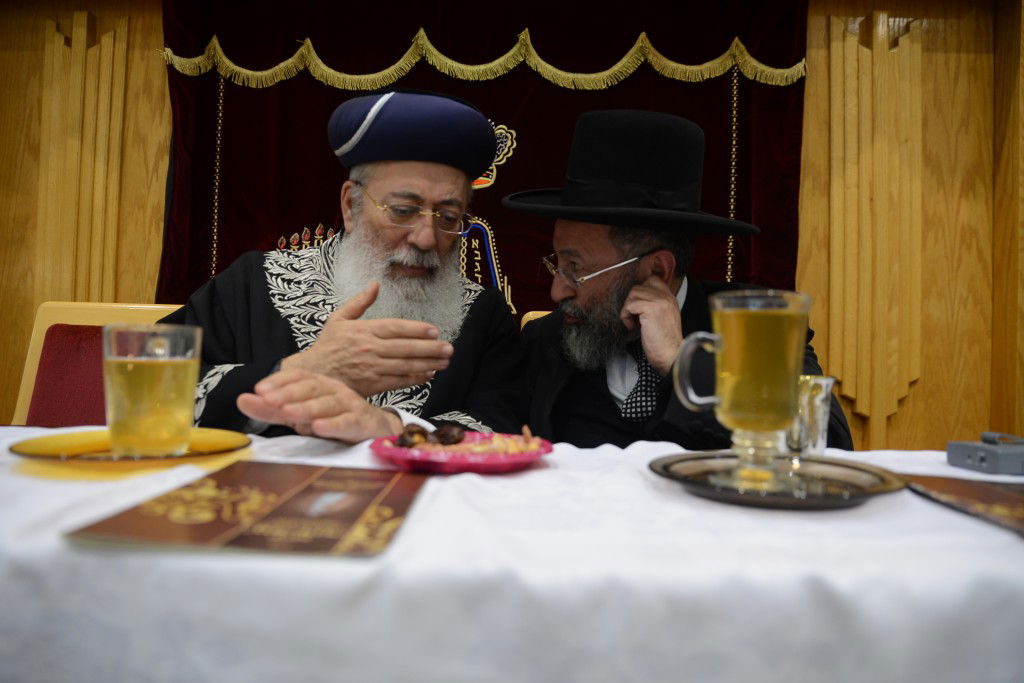 תיעוד ענק: הראשונים לציון הגר"י יוסף והגר"ש עמאר בשיעור משותף