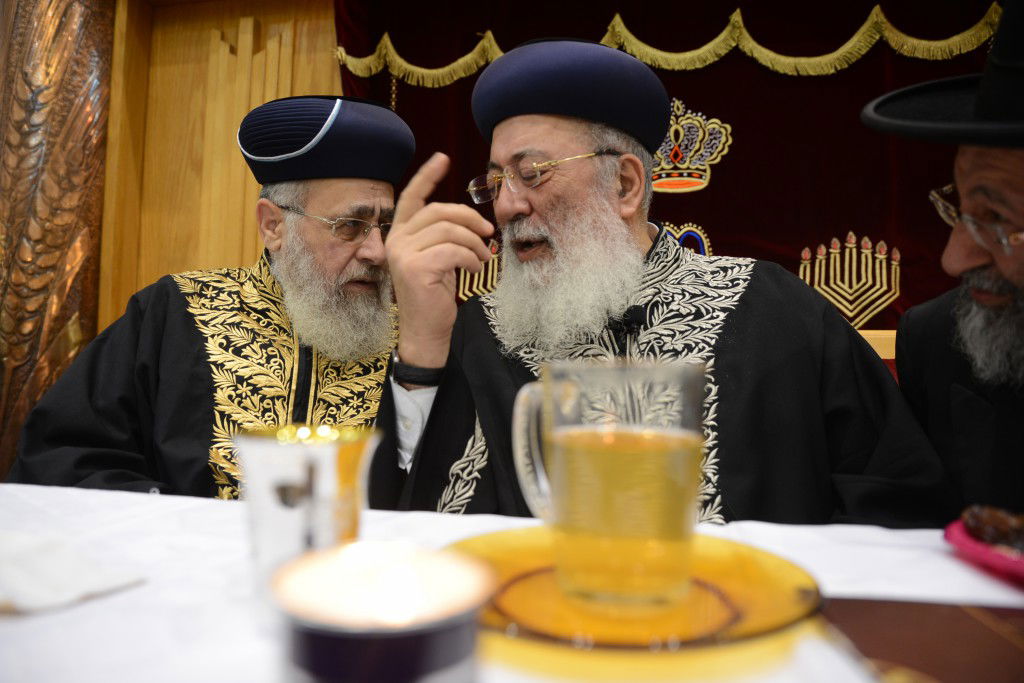 תיעוד ענק: הראשונים לציון הגר"י יוסף והגר"ש עמאר בשיעור משותף