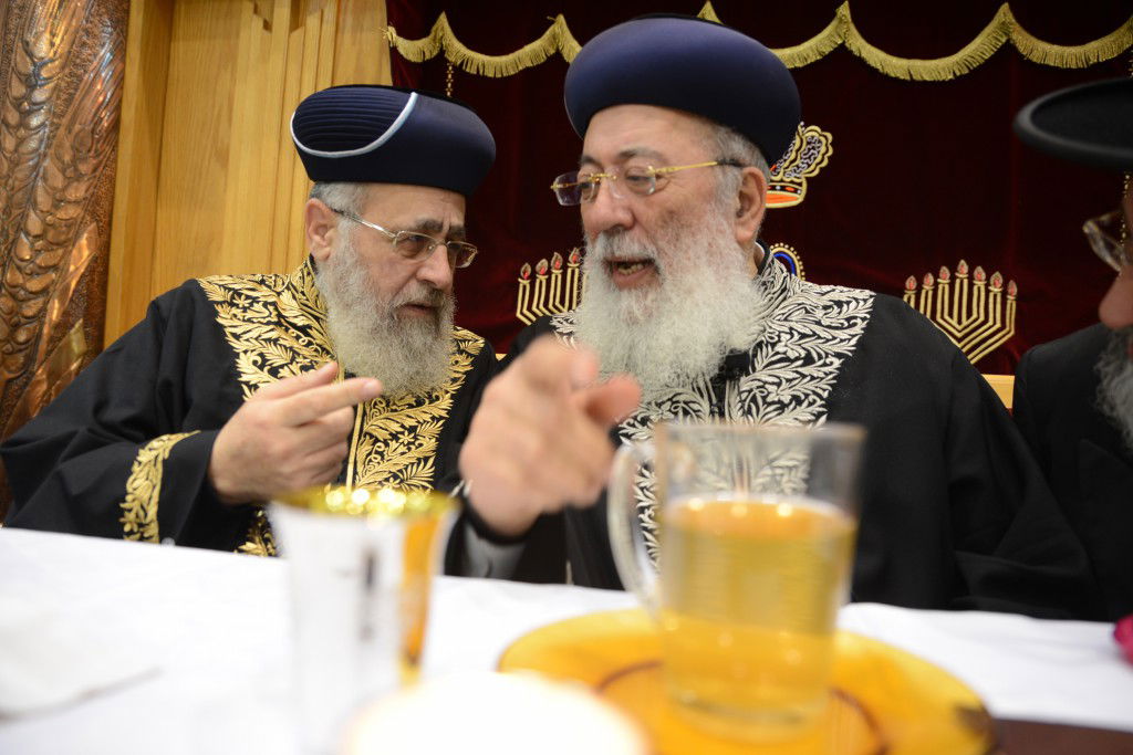 תיעוד ענק: הראשונים לציון הגר"י יוסף והגר"ש עמאר בשיעור משותף