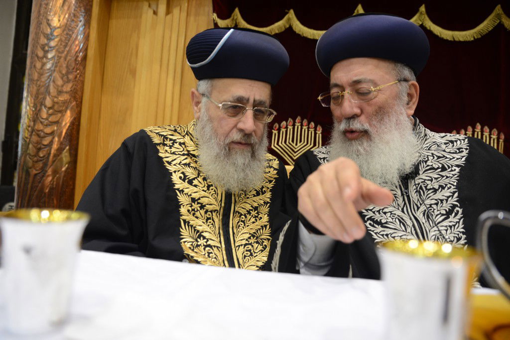 תיעוד ענק: הראשונים לציון הגר"י יוסף והגר"ש עמאר בשיעור משותף