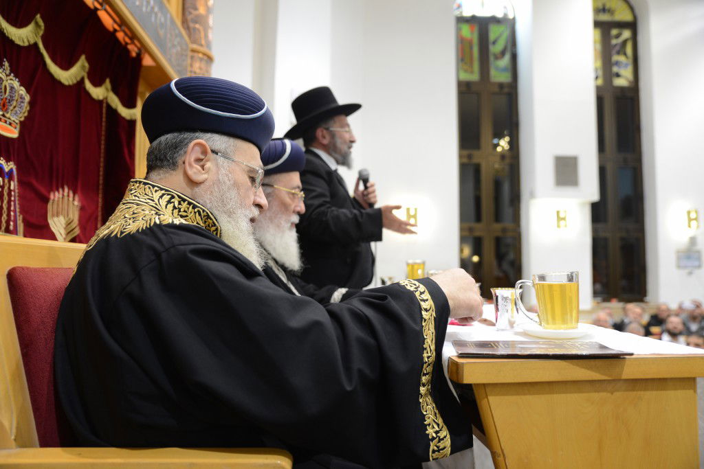 תיעוד ענק: הראשונים לציון הגר"י יוסף והגר"ש עמאר בשיעור משותף