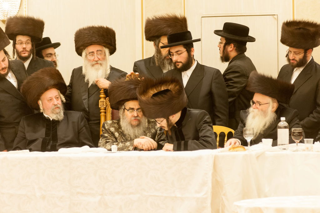 תיעוד ענק: שמחת נישואי נינת ה"ברך משה" מסאטמר