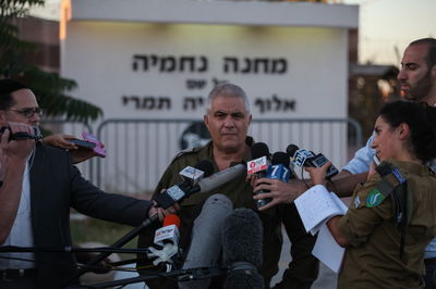 דובר צה"ל תת אלוף מוטי אלמוז