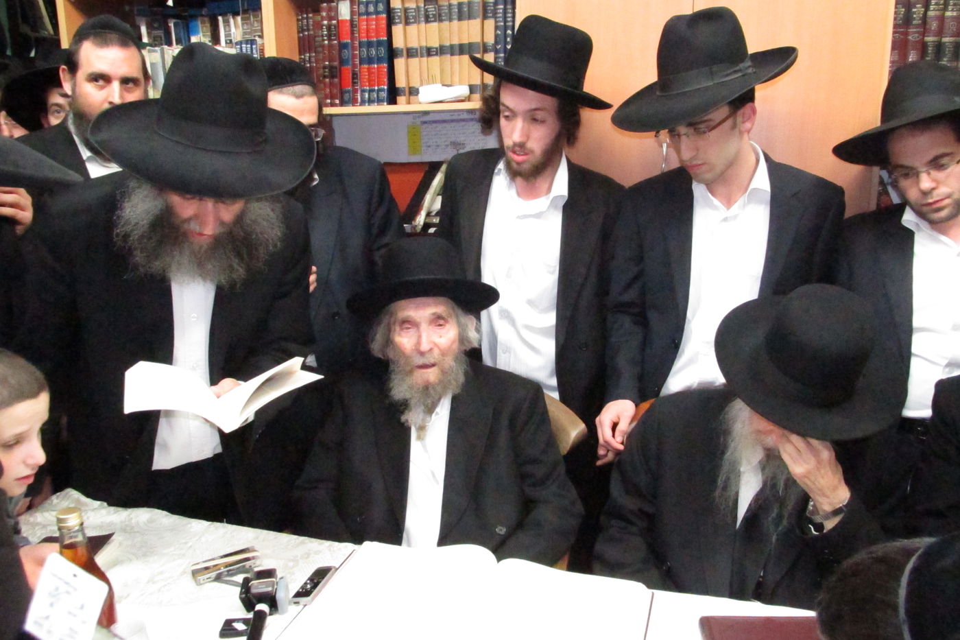 תיעוד: סיום מסכת בבית מרן הגראי"ל שטיינמן