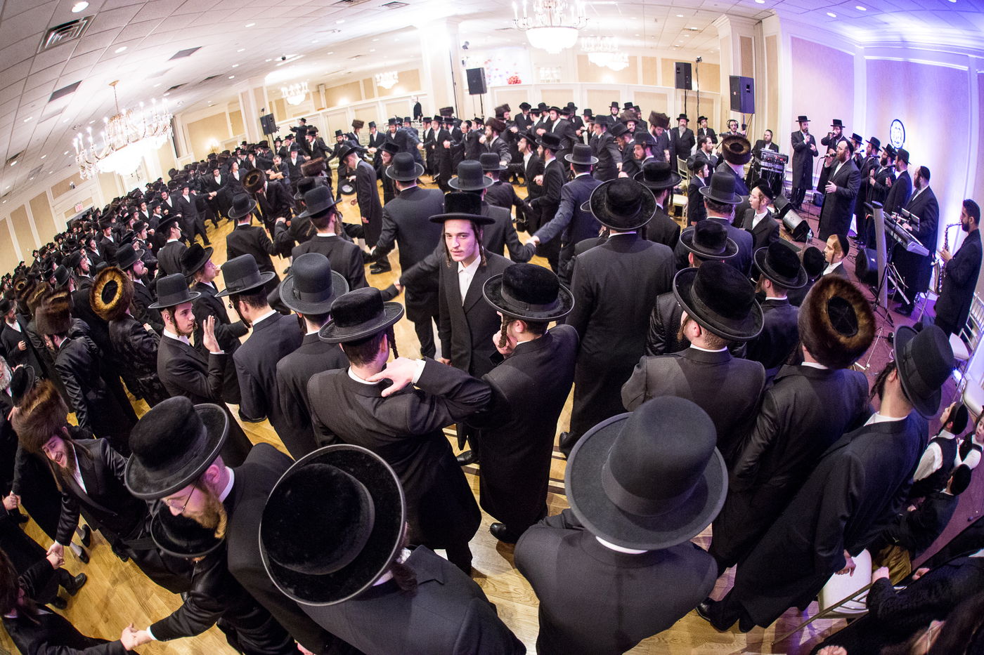 האדמו"רים חגגו בחתונת בן הנגיד מויליאמסבורג