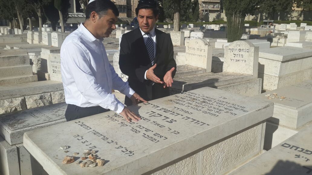 המועמד לראשות העיר בת ים ביקר בקברי צדיקים בירושלים