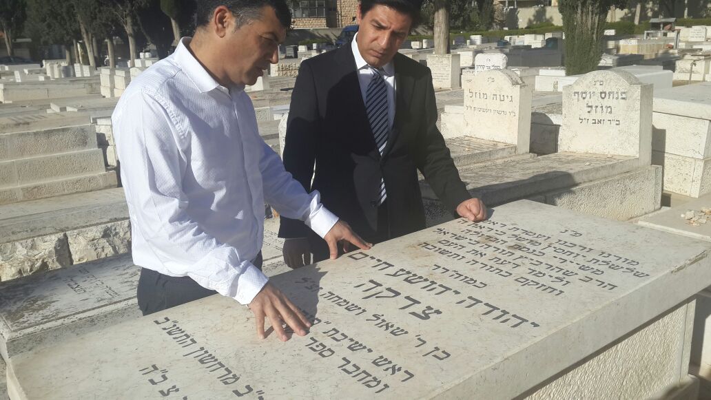 המועמד לראשות העיר בת ים ביקר בקברי צדיקים בירושלים