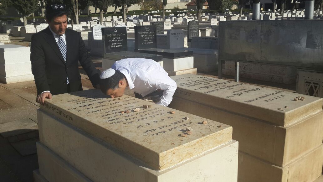 המועמד לראשות העיר בת ים ביקר בקברי צדיקים בירושלים