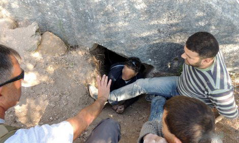 שודדי עתיקות נתפסים על חם