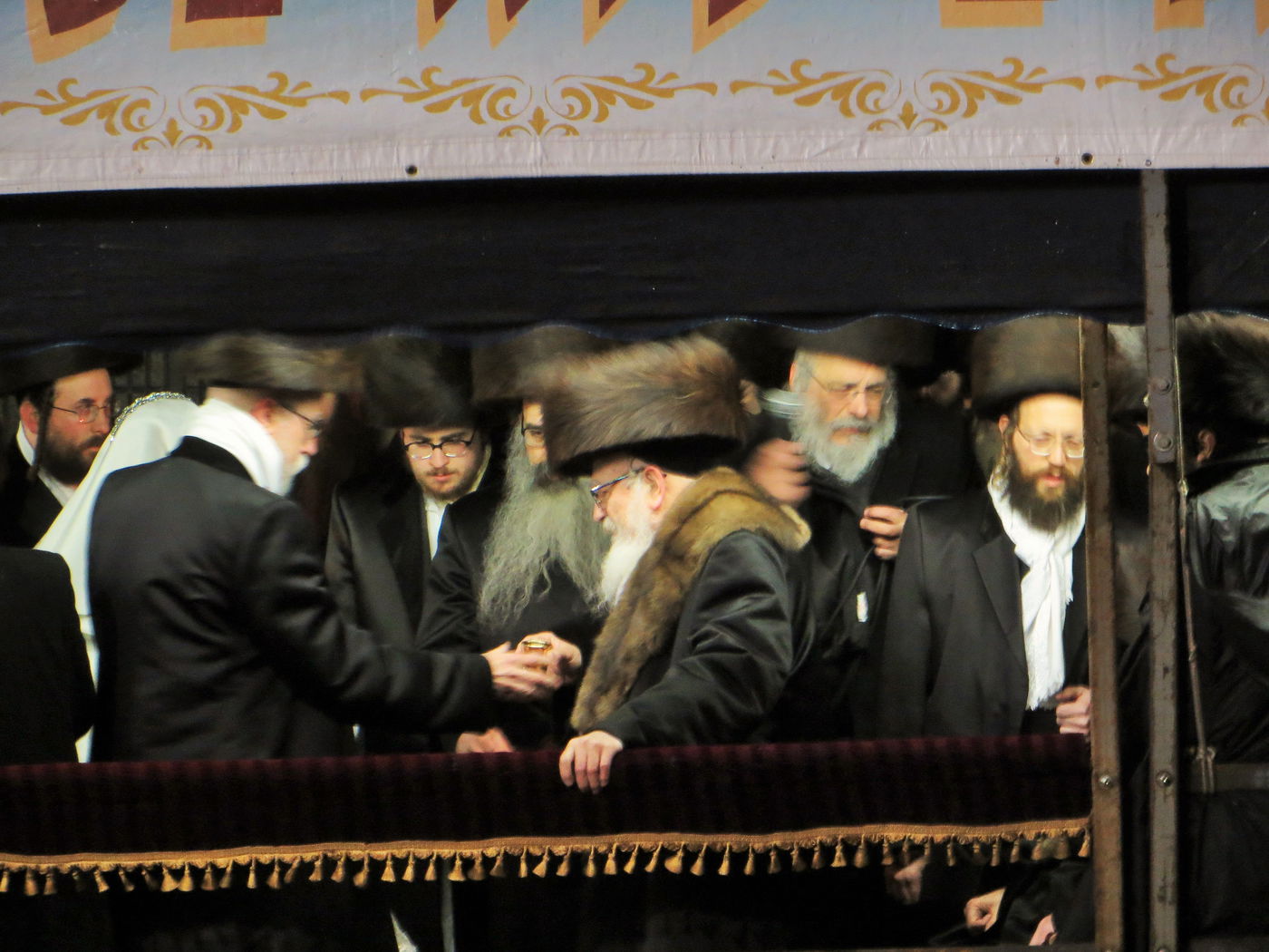 גלריה: נכד הרבי מרחמסטריווקא התחתן