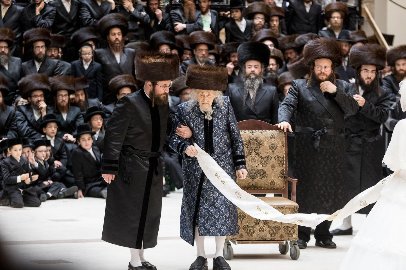 גלריה: נכד הרבי מרחמסטריווקא התחתן