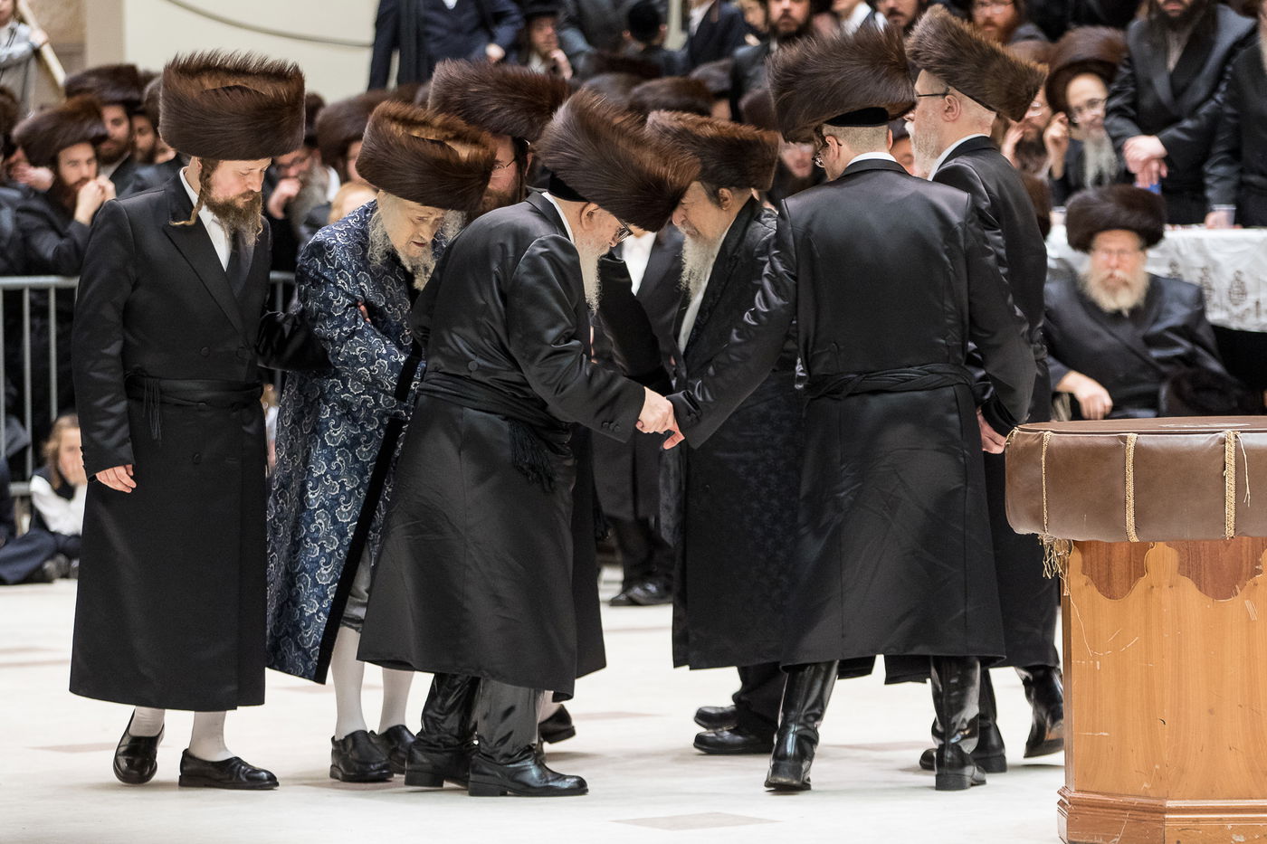 גלריה: נכד הרבי מרחמסטריווקא התחתן