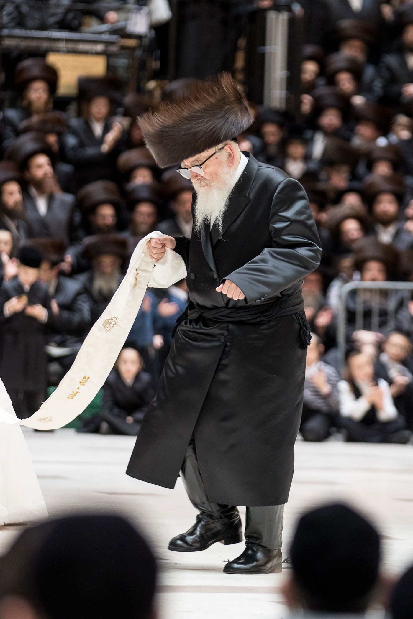 גלריה: נכד הרבי מרחמסטריווקא התחתן