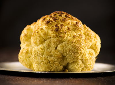 בפנים מחכה הפתעה. כרובית במילוי בשר