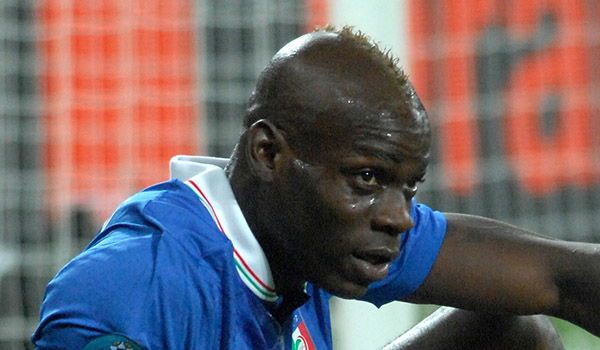 מריו באלוטלי, הושעה