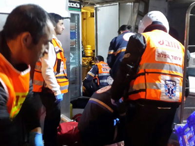 תעלומה: מדוע ארבעה גברים התמוטטו באשדוד?