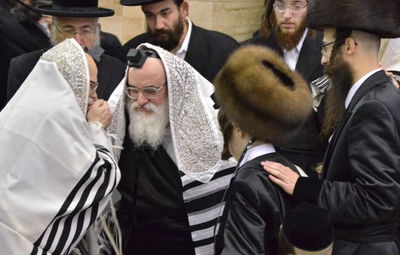 נכד האדמו"רים מויז'ניץ וסרט ויז'ניץ חגג בר מצווה • גלריה