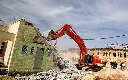 בג"ץ הורה למדינה: "יש להרוס את מאחז עמונה"