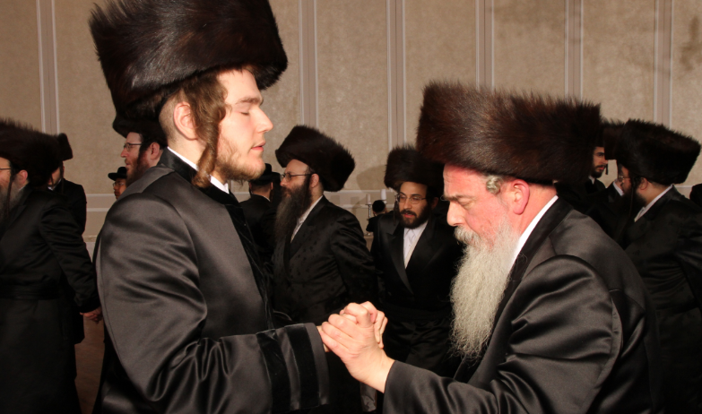 תיעוד: חתונת בת הרבי מטעמשוואר