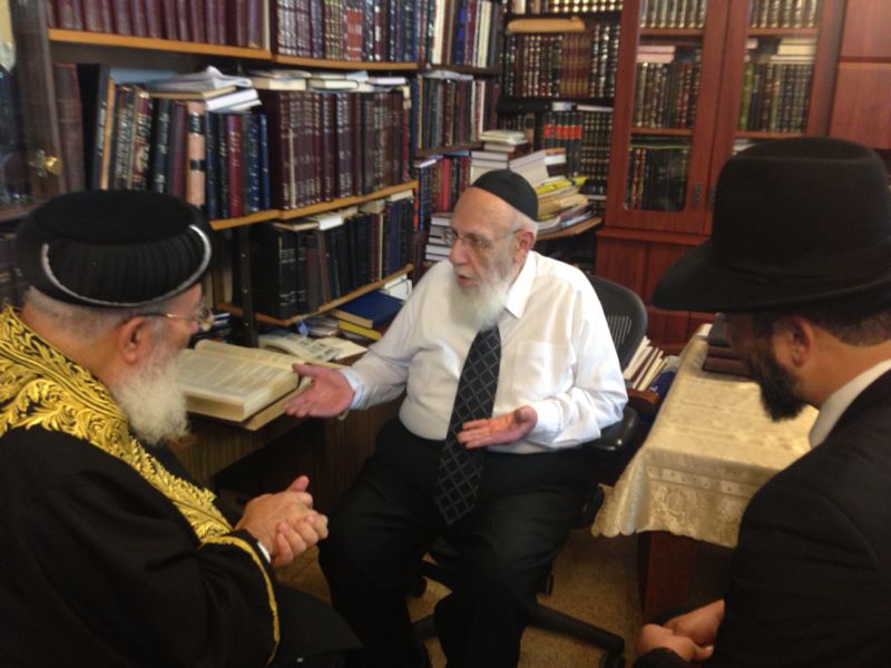 פרסום ראשון: הגר"ש עמאר נכנס למעונו של הגר"ש כהן