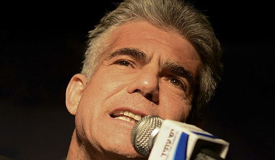 יאיר לפיד, הערב