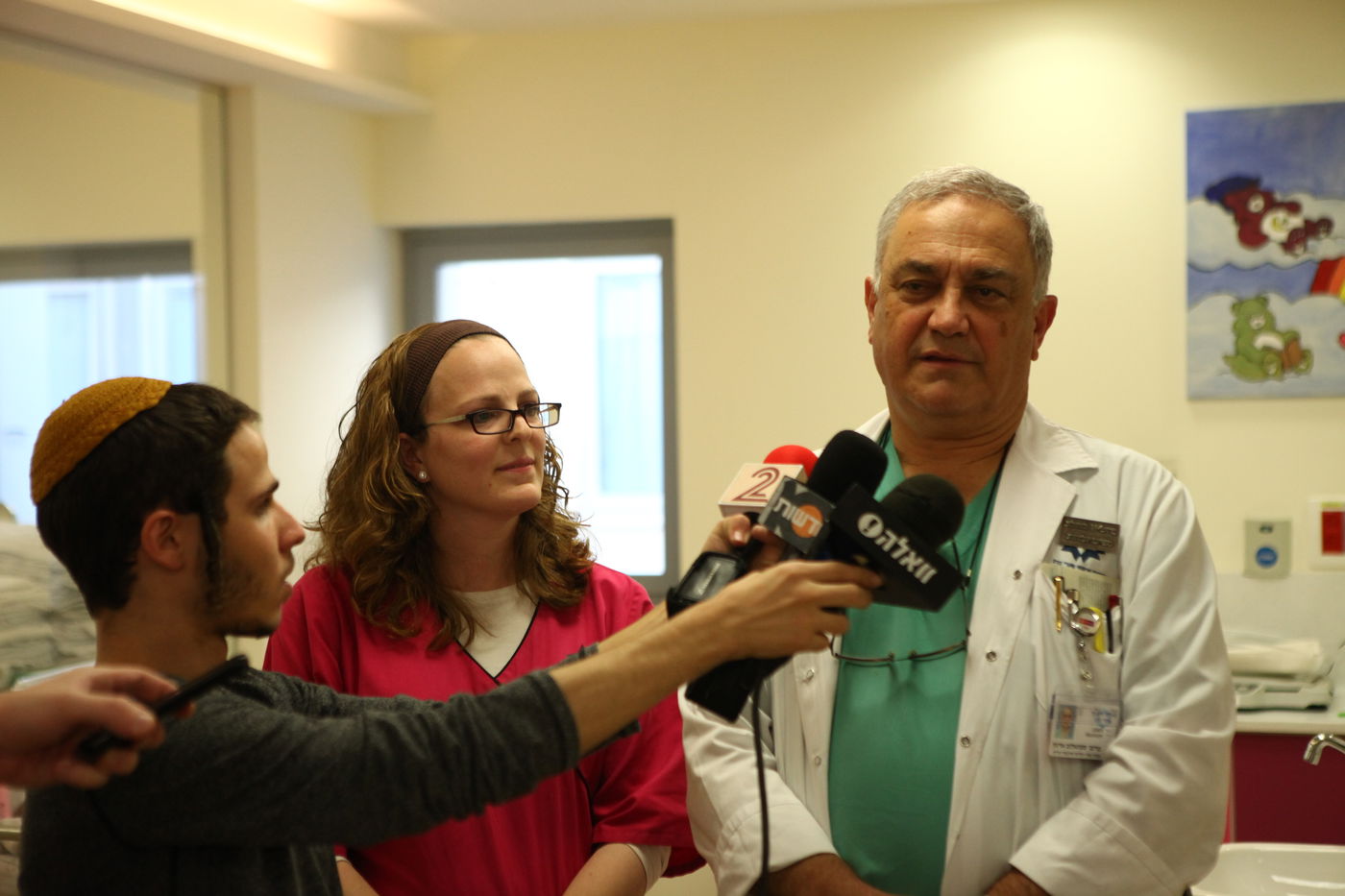 שמעון גרוס: "החיבוק הגדול מהעם נותן לנו הרבה כוח"