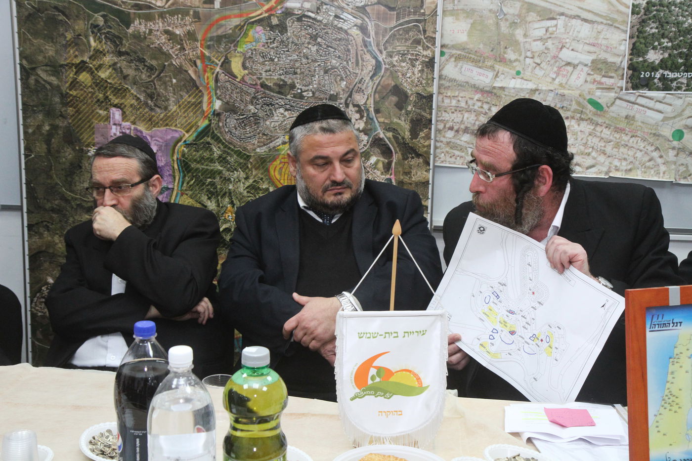 תיעוד: טקס הענקת טופס 4 לקרית דגל התורה בבית שמש