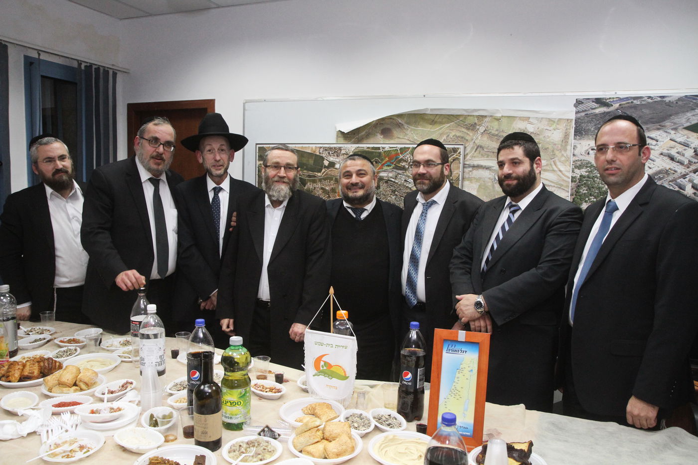 תיעוד: טקס הענקת טופס 4 לקרית דגל התורה בבית שמש