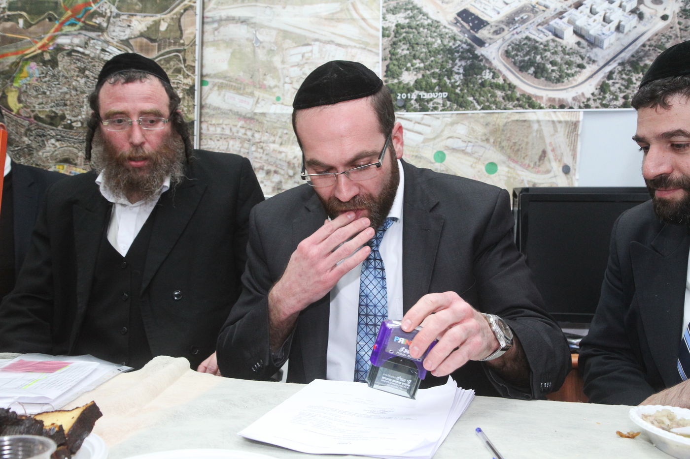 תיעוד: טקס הענקת טופס 4 לקרית דגל התורה בבית שמש