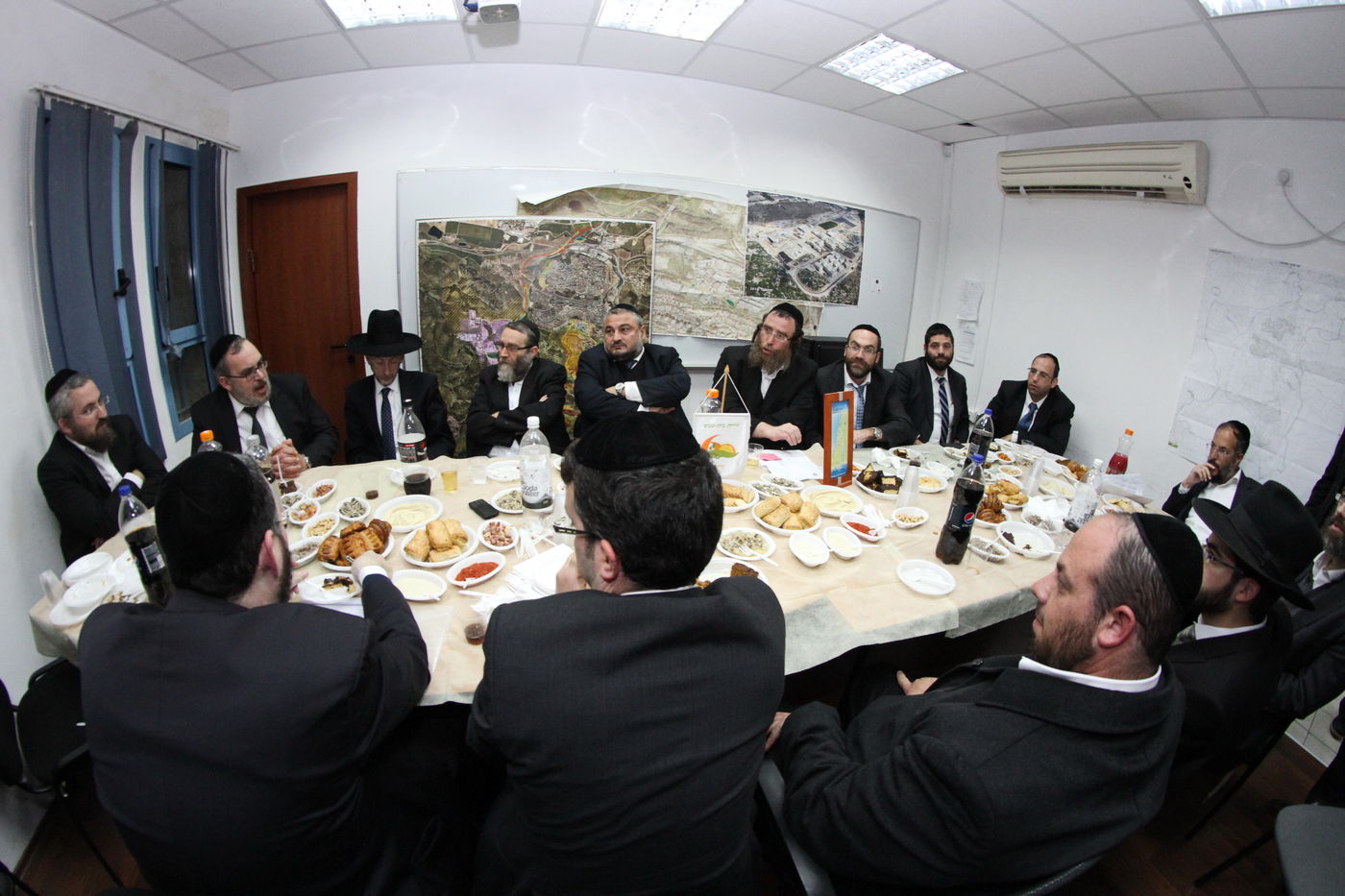 תיעוד: טקס הענקת טופס 4 לקרית דגל התורה בבית שמש