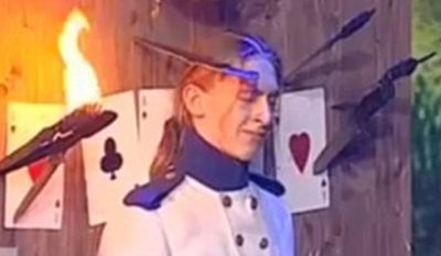 פאשלה כמעט קטלנית: מטיל הסכינים פספס