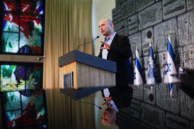 השר נפתלי בנט: "תתקפו אותי - תעזבו את לוחמי גבעתי"