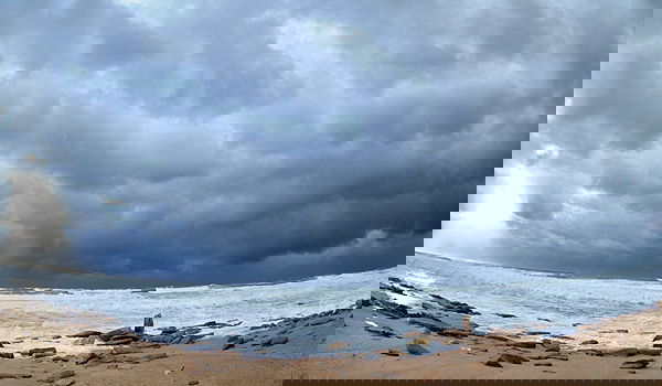 מראות הסערה הגדולה: כך היא נראתה בחוף הים באשדוד
