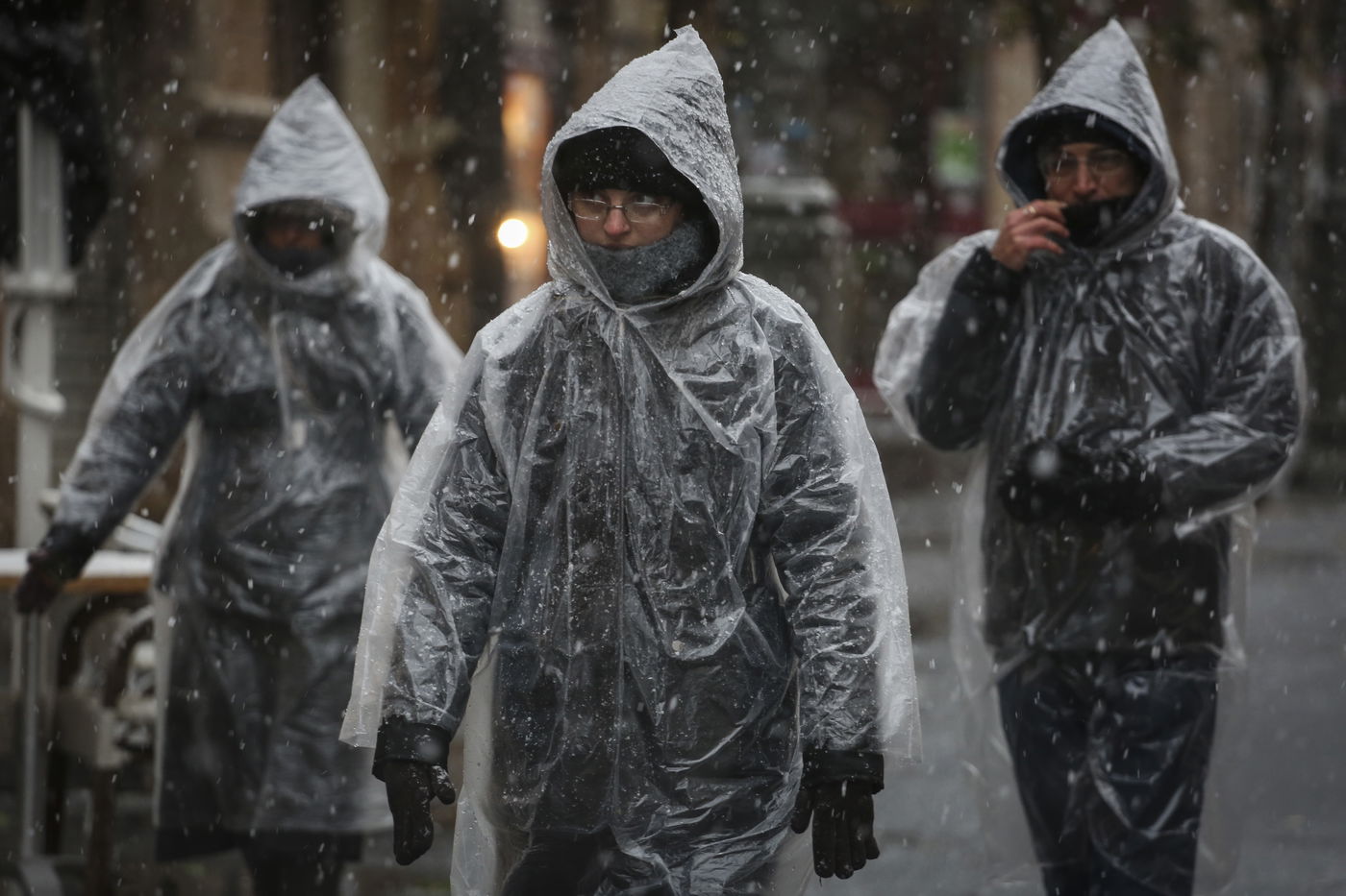 מסתגרים בחדרי חדרים? צפו במראות מהשלג