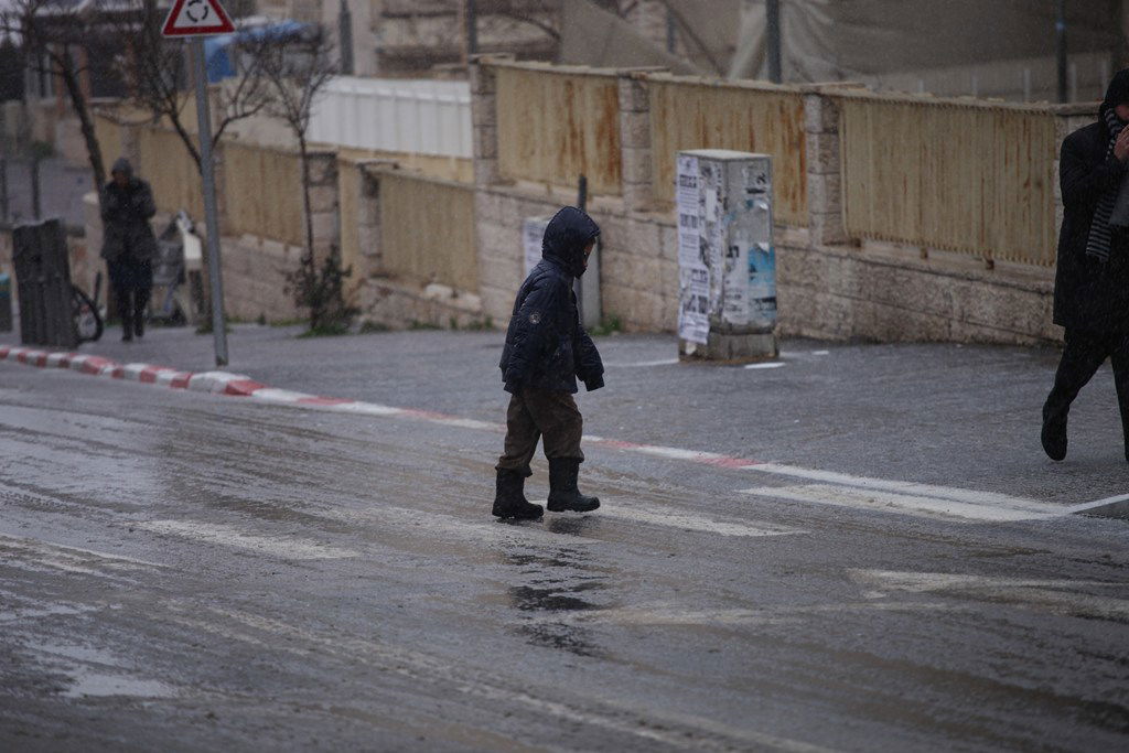 תמונות: הירושלמים מחכים לשלג